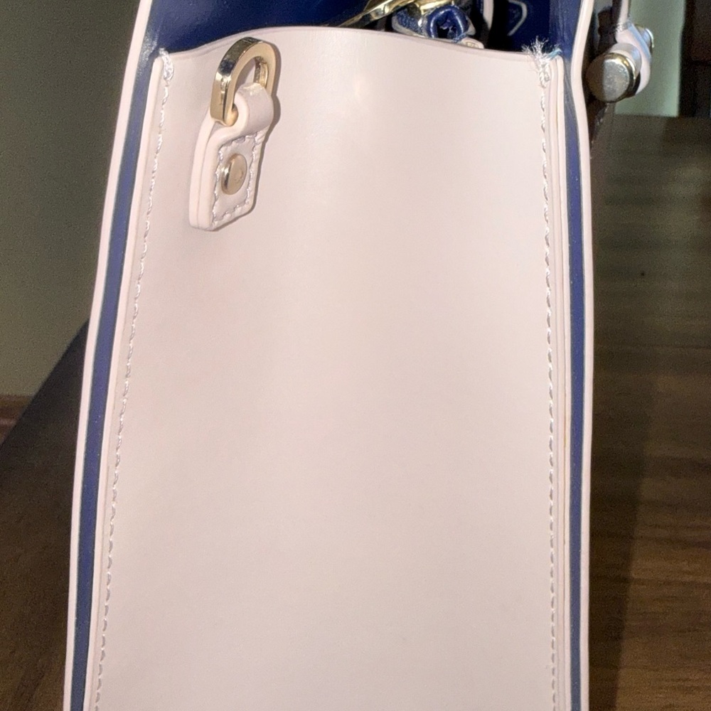 kate spade Pale Pink Shoulder Bag with Navy Trim - Picture 6 of 8